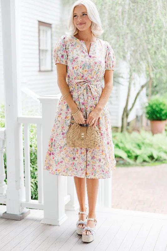 Midi dresses with bow accents for a sweet and charming look Best Days Ahead Lavender Purple Ditsy Floral Midi Dress Midi dresses with bow accents for a sweet and charming look Best Days Ahead Lavender Purple Ditsy Floral Midi Dress