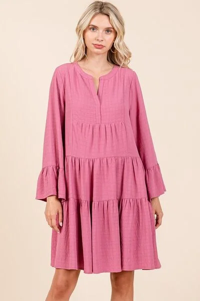 Midi dresses with side slits for a sexy and elegant appearance Ruffle Sleeve Collared V Neck Tiered Midi Dress Midi dresses with side slits for a sexy and elegant appearance Ruffle Sleeve Collared V Neck Tiered Midi Dress