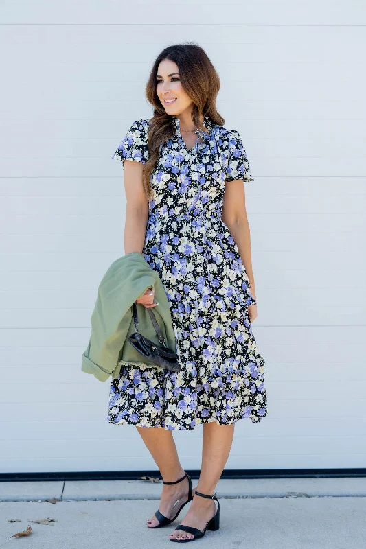 Maxi - inspired midi dresses with flowing fabrics for a beachy vibe Speckled Floral Cap Sleeve Midi Dress Maxi - inspired midi dresses with flowing fabrics for a beachy vibe Speckled Floral Cap Sleeve Midi Dress