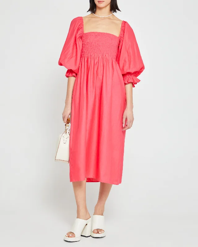 Midi dresses with ruched sleeves for a more fitted and stylish arm look Athena Dress Midi dresses with ruched sleeves for a more fitted and stylish arm look Athena Dress