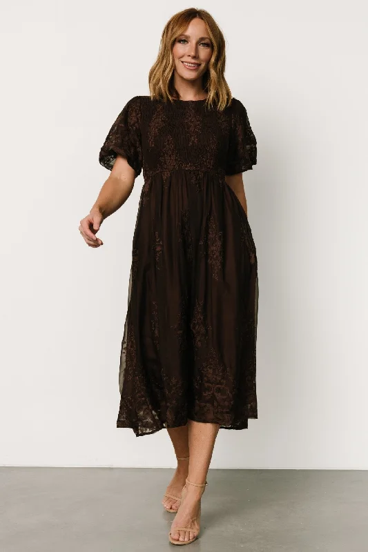 Midi dresses with ruched sleeves for a more fitted and stylish arm look Corrine Embroidered Midi Dress | Brown Midi dresses with ruched sleeves for a more fitted and stylish arm look Corrine Embroidered Midi Dress | Brown