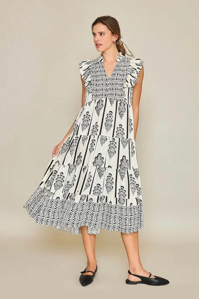 Midi dresses with cotton - blend materials for everyday comfort Full Size Boarder Print Midi Dress Midi dresses with cotton - blend materials for everyday comfort Full Size Boarder Print Midi Dress