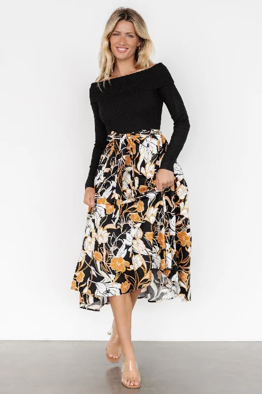 Midi dresses with puff sleeves for a vintage - inspired look Selma Off Shoulder Dress | Black Multi Midi dresses with puff sleeves for a vintage - inspired look Selma Off Shoulder Dress | Black Multi