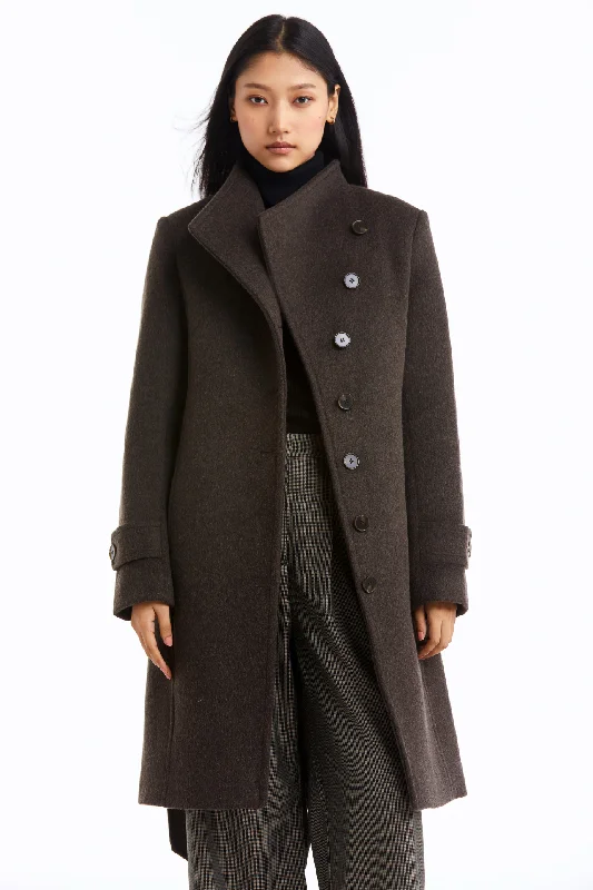 Petite women's wool blend coats with a tailored fit for a flattering silhouetteEVELYN Petite women's wool blend coats with a tailored fit for a flattering silhouetteEVELYN