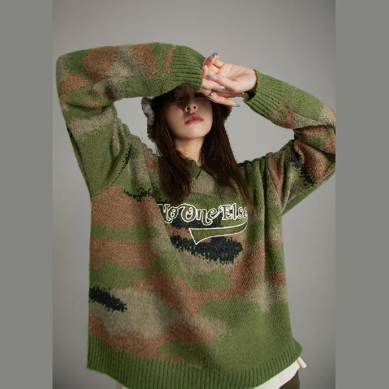 Plus Size Women's Ruffled Hem Sweaters in Floral PrintsNoe Logo Camouflage Knit Sweater Plus Size Women's Ruffled Hem Sweaters in Floral PrintsNoe Logo Camouflage Knit Sweater