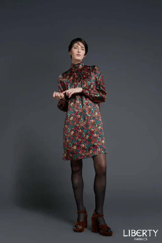 Mini - Length Women's Chunky Knit Sweater Dresses in Bold HuesLiberty Sewing Patterns Bertie Shift Dress Mini - Length Women's Chunky Knit Sweater Dresses in Bold HuesLiberty Sewing Patterns Bertie Shift Dress