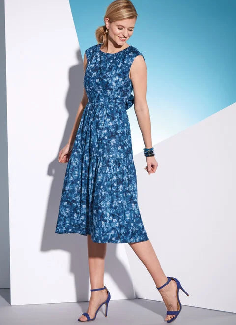 Plus Size Women's Tunic - Style Sweater Dresses with PocketsMcCalls Dresses M8321