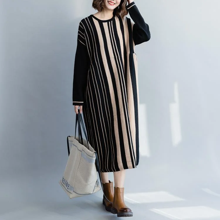 V - Neck Women's Ribbed Sweater Dresses with Belt for a Defined WaistPullover black striped Sweater dress outfit Street Style oversized o neck knit dress V - Neck Women's Ribbed Sweater Dresses with Belt for a Defined WaistPullover black striped Sweater dress outfit Street Style oversized o neck knit dress
