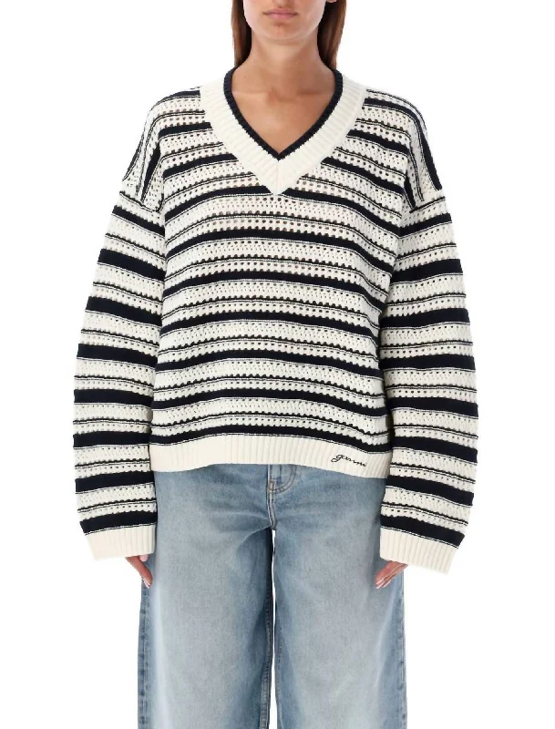Mini - Length Women's Chunky Knit Sweater Dresses in Bold HuesStriped Cotton V-Neck Pullover In Black Mini - Length Women's Chunky Knit Sweater Dresses in Bold HuesStriped Cotton V-Neck Pullover In Black