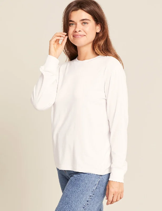 Striped Women T Shirt in a Classic PatternWomen's Classic Long Sleeve T-Shirt - White Striped Women T Shirt in a Classic PatternWomen's Classic Long Sleeve T-Shirt - White