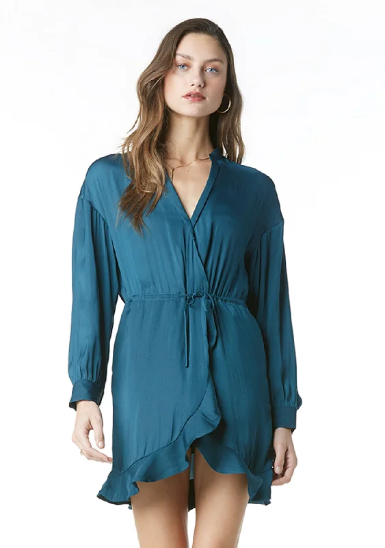 Plus Size Women Dress with a Flattering A - Line Cut for Comfort and StyleBrielle Dress Plus Size Women Dress with a Flattering A - Line Cut for Comfort and StyleBrielle Dress