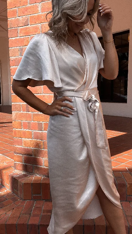 Sleeveless Women Dress in Bright Colors for Summer PartiesCelebration by Shine On Shona Midi Dress Champagne Sleeveless Women Dress in Bright Colors for Summer PartiesCelebration by Shine On Shona Midi Dress Champagne