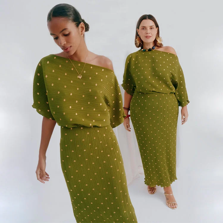 Pleated Women Dress with a Timeless and Elegant TextureOlive Tilly Dress Petite