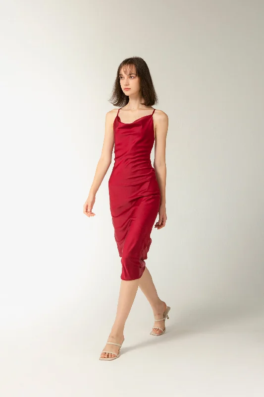 Shift Women Dress with a Simple and Classic Design for Everyday WearPAIGE Dress - Cherry Shift Women Dress with a Simple and Classic Design for Everyday WearPAIGE Dress - Cherry