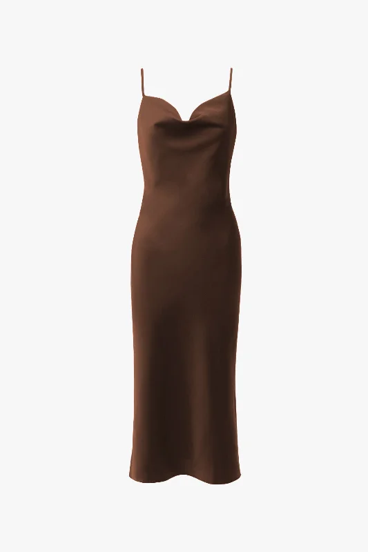 Empire Waist Women Dress to Accentuate the Bust and Conceal the WaistPAIGE Dress - Mocha