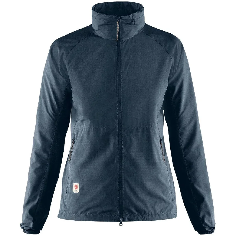 Women's pea coats in a plus - size fit for a flattering and warm winter coatWomen's High Coast Lite Jacket Women's pea coats in a plus - size fit for a flattering and warm winter coatWomen's High Coast Lite Jacket
