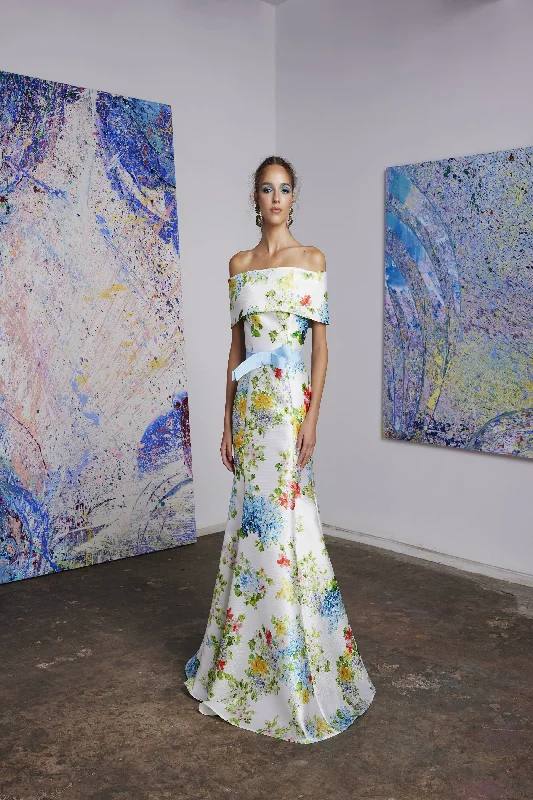 Maxi Women Dress with Floral Print for a Bohemian Vibe Maxi Women Dress with Floral Print for a Bohemian Vibe Frascara 4647 Maxi Women Dress with Floral Print for a Bohemian Vibe Maxi Women Dress with Floral Print for a Bohemian Vibe Frascara 4647
