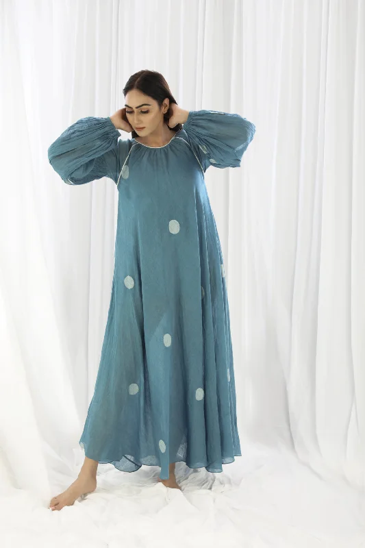 Shift Women Dress with a Simple and Classic Design for Everyday Wear Shift Women Dress with a Simple and Classic Design for Everyday Wear French Blue Bishop Sleeve Dress Shift Women Dress with a Simple and Classic Design for Everyday Wear Shift Women Dress with a Simple and Classic Design for Everyday Wear French Blue Bishop Sleeve Dress