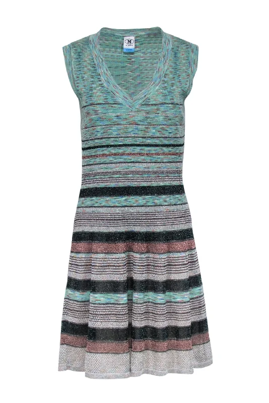 Empire Waist Women Dress to Accentuate the Bust and Conceal the Waist Empire Waist Women Dress to Accentuate the Bust and Conceal the Waist Missoni - Green & Brown Metallic Striped Ribbed Knit Sleeveless Dress Sz 8 Empire Waist Women Dress to Accentuate the Bust and Conceal the Waist Empire Waist Women Dress to Accentuate the Bust and Conceal the Waist Missoni - Green & Brown Metallic Striped Ribbed Knit Sleeveless Dress Sz 8