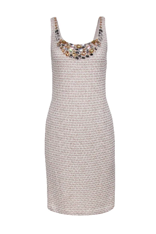 Sleeveless Women Dress in Bright Colors for Summer Parties Sleeveless Women Dress in Bright Colors for Summer Parties St. John - Beige, Salmon, & Gold Tweed Dress w/ Jeweled Neckline Sz 8 Sleeveless Women Dress in Bright Colors for Summer Parties Sleeveless Women Dress in Bright Colors for Summer Parties St. John - Beige, Salmon, & Gold Tweed Dress w/ Jeweled Neckline Sz 8