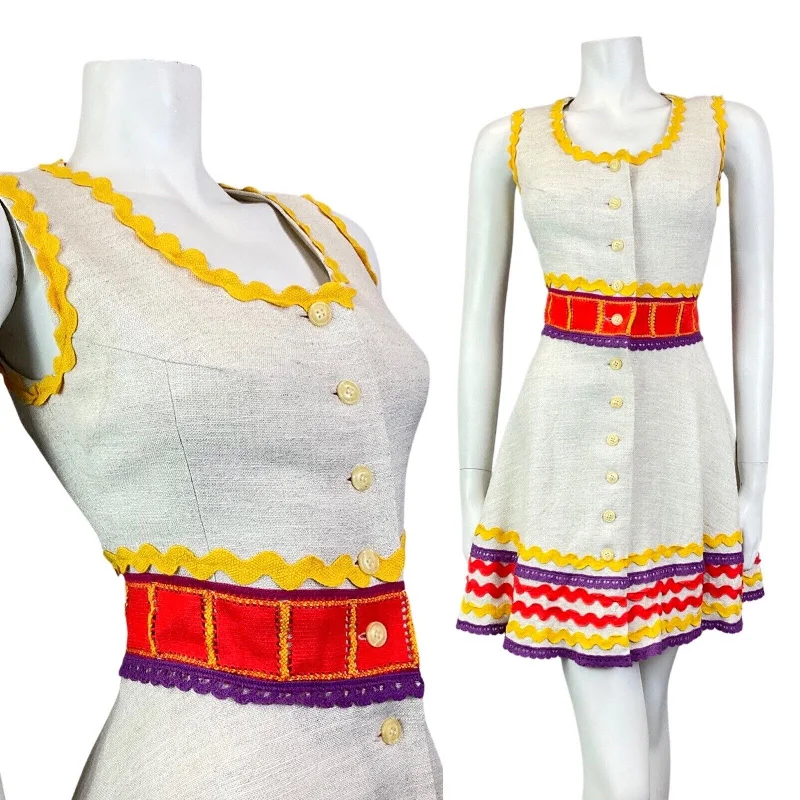 Little Black Women Dress with Sequins for a Glamorous Night Out Little Black Women Dress with Sequins for a Glamorous Night Out VINTAGE 60s CREAM RED YELLOW RIC-RAC CROCHETED LUCIE LINDEN MOD SWING DRESS 8
