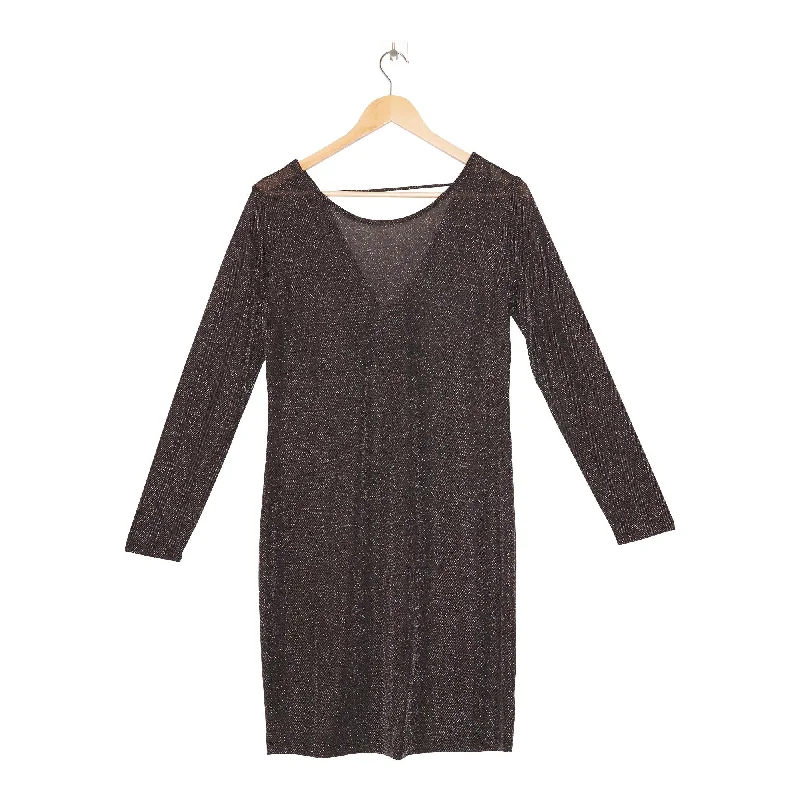 Maxi dresses with a paisley print for a classic and elegant stylelily morgan Women's Festive Long Sleeves Shimmer Dress Maxi dresses with a paisley print for a classic and elegant stylelily morgan Women's Festive Long Sleeves Shimmer Dress
