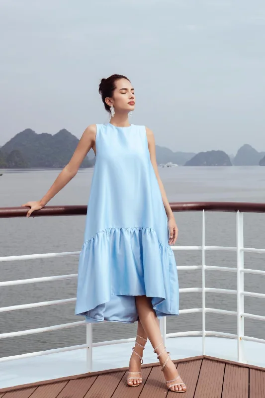 Midi dresses with pleated bodices for a classic and tailored lookAlba Tent Round Neck Taffeta Midi Dress Midi dresses with pleated bodices for a classic and tailored lookAlba Tent Round Neck Taffeta Midi Dress