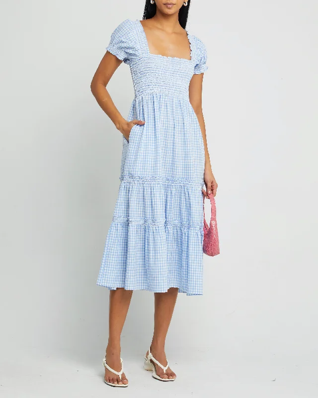 Midi dresses with ruched bodices for a feminine and fitted feelSquare Neck Smocked Maxi Dress Midi dresses with ruched bodices for a feminine and fitted feelSquare Neck Smocked Maxi Dress