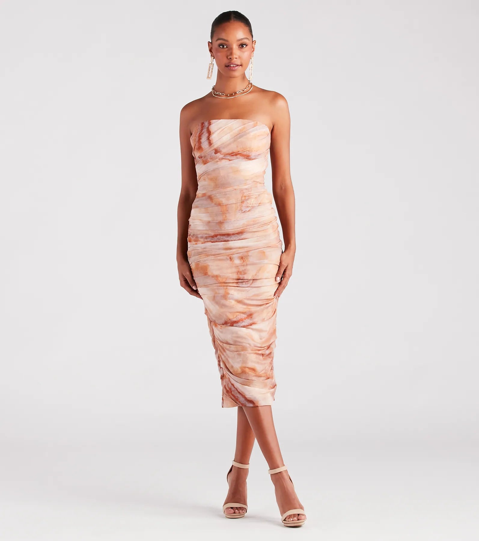 Midi dresses with V - necklines for a flattering and elongating effectDay Dreamer Strapless Abstract Midi Dress Midi dresses with V - necklines for a flattering and elongating effectDay Dreamer Strapless Abstract Midi Dress