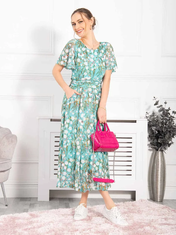Midi dresses with gathered skirts for a full and flowing silhouetteGiana Floral Midi Dress, Green Floral Midi dresses with gathered skirts for a full and flowing silhouetteGiana Floral Midi Dress, Green Floral