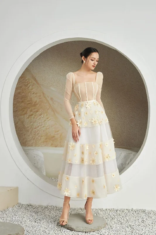 Midi dresses with pleated bodices for a classic and tailored lookJacqueline Fit and Flare Square Neck Organza Midi Dress Midi dresses with pleated bodices for a classic and tailored lookJacqueline Fit and Flare Square Neck Organza Midi Dress