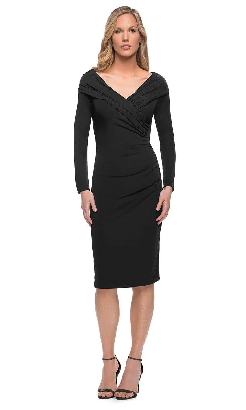 Satin wedding guest dresses with side slits for a sexy touchLa Femme - 29746 Fitted Bod Sheath Midi Dress Satin wedding guest dresses with side slits for a sexy touchLa Femme - 29746 Fitted Bod Sheath Midi Dress