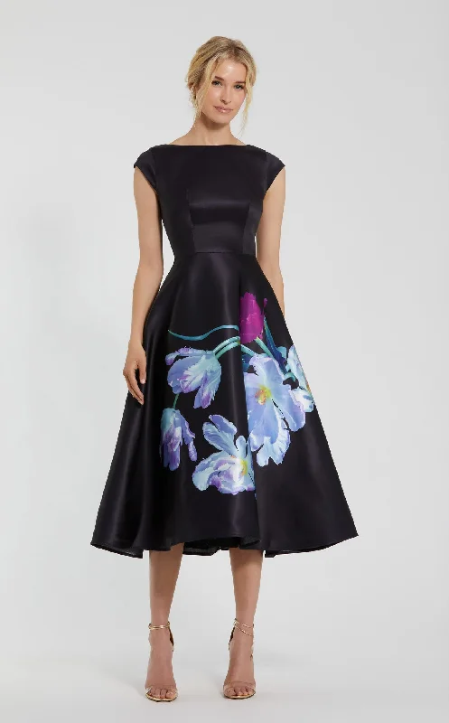 Cocktail dresses with a ruched bodice and spaghetti strapsMac Duggal 20995 Dress