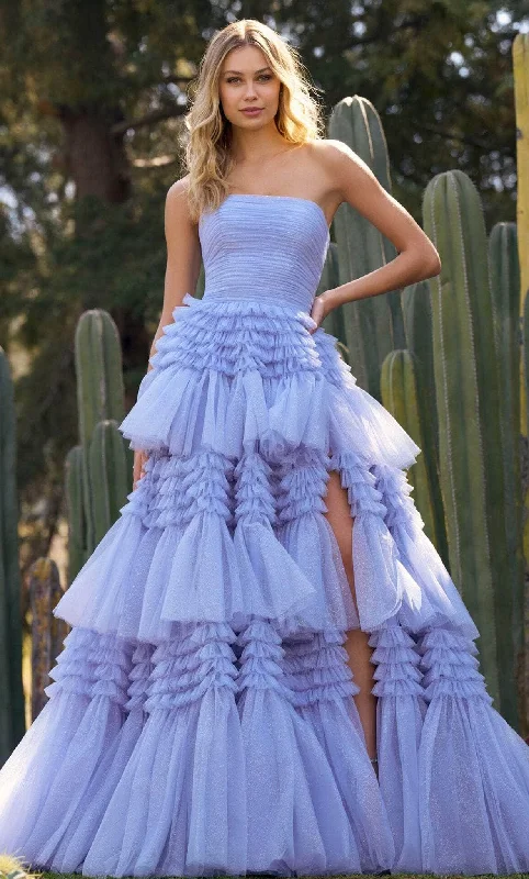 Long - sleeved wedding guest dresses in velvet for a winter weddingSherri Hill 55677 - Tiered Prom Dress with Slit Long - sleeved wedding guest dresses in velvet for a winter weddingSherri Hill 55677 - Tiered Prom Dress with Slit