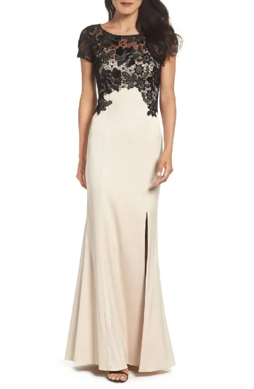 Strapless formal dresses with tulle skirts for a classic prom lookAdrianna Papell - AP1E201377 Floral Lace Sheath Dress