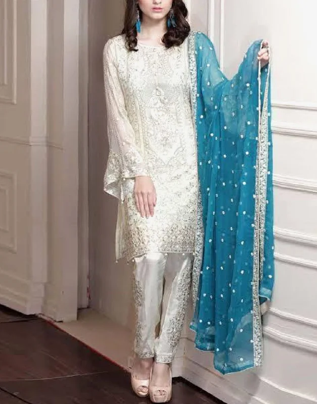 Party dresses with a paisley pattern for a bohemian - inspired look​Heavy Embroidered Chiffon Wedding Dress (DZ13246)
