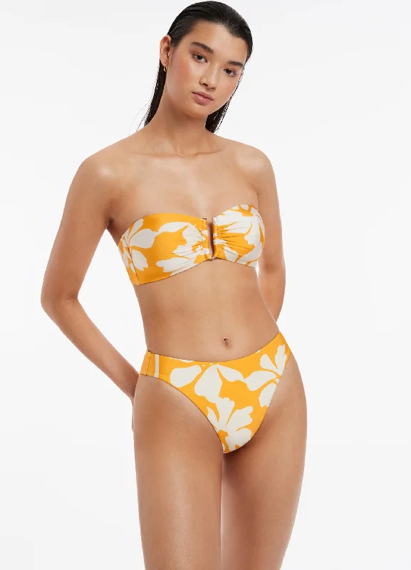 Metallic - finish bikini for a glamorous and eye - catching poolside lookEmporio High Legline Pant - Marigold