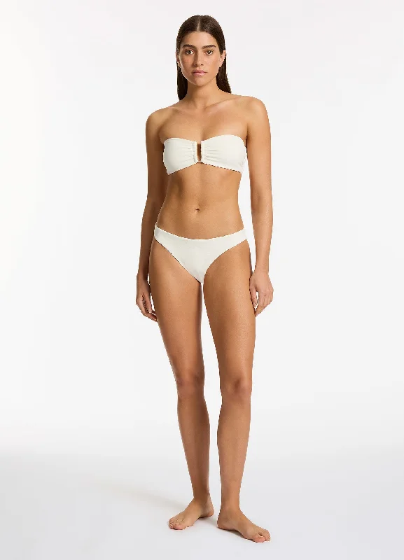 Push - up bikini top to enhance the bust for a confident beach appearanceIsla Rib Hipster Bikini Bottom - Cream Push - up bikini top to enhance the bust for a confident beach appearanceIsla Rib Hipster Bikini Bottom - Cream