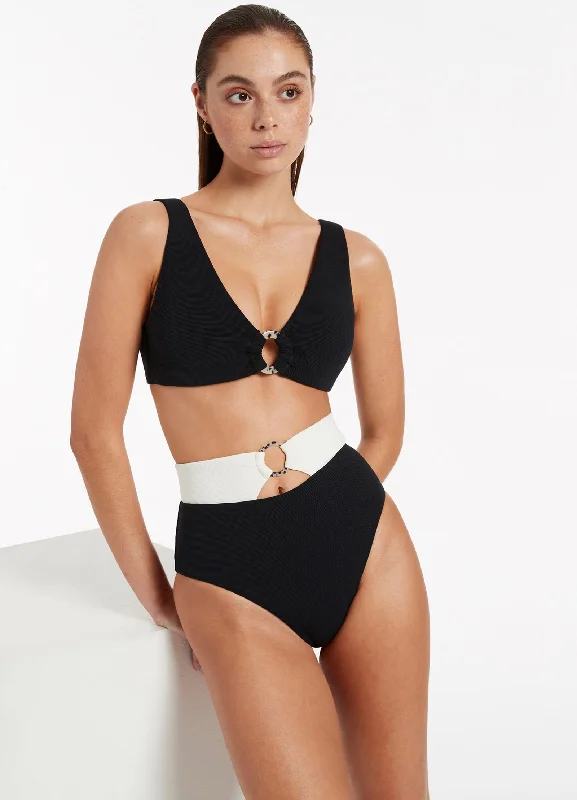 Maternity bikini for expecting mothers to enjoy the beach comfortablyVersa Rib High Waist Bikini Bottom - Black/Cream